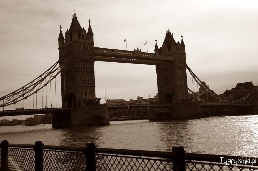 Tower Bridge - sepia